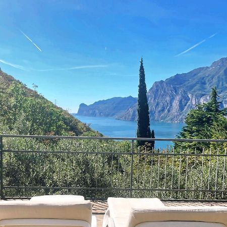Viewlake Apartment Torbole Sul Garda Екстер'єр фото
