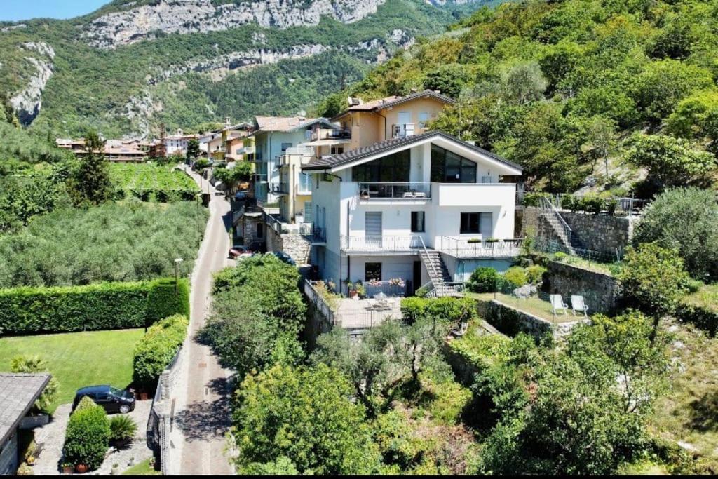 Viewlake Apartment Torbole Sul Garda Екстер'єр фото
