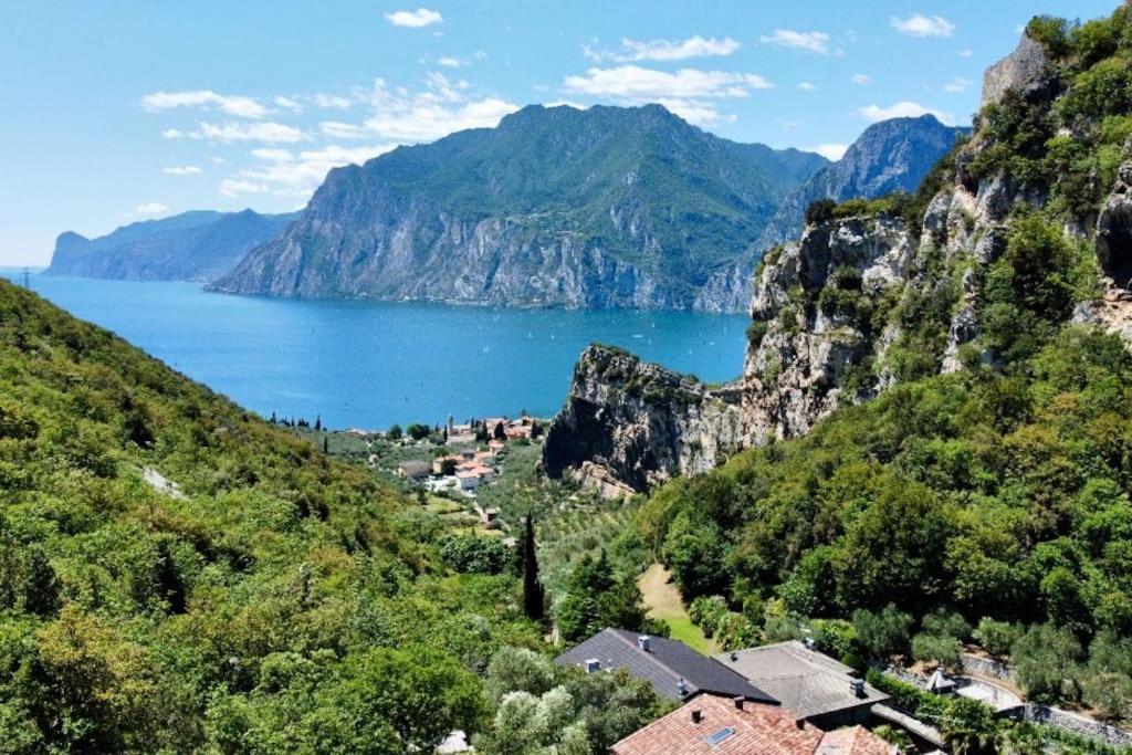 Viewlake Apartment Torbole Sul Garda Екстер'єр фото