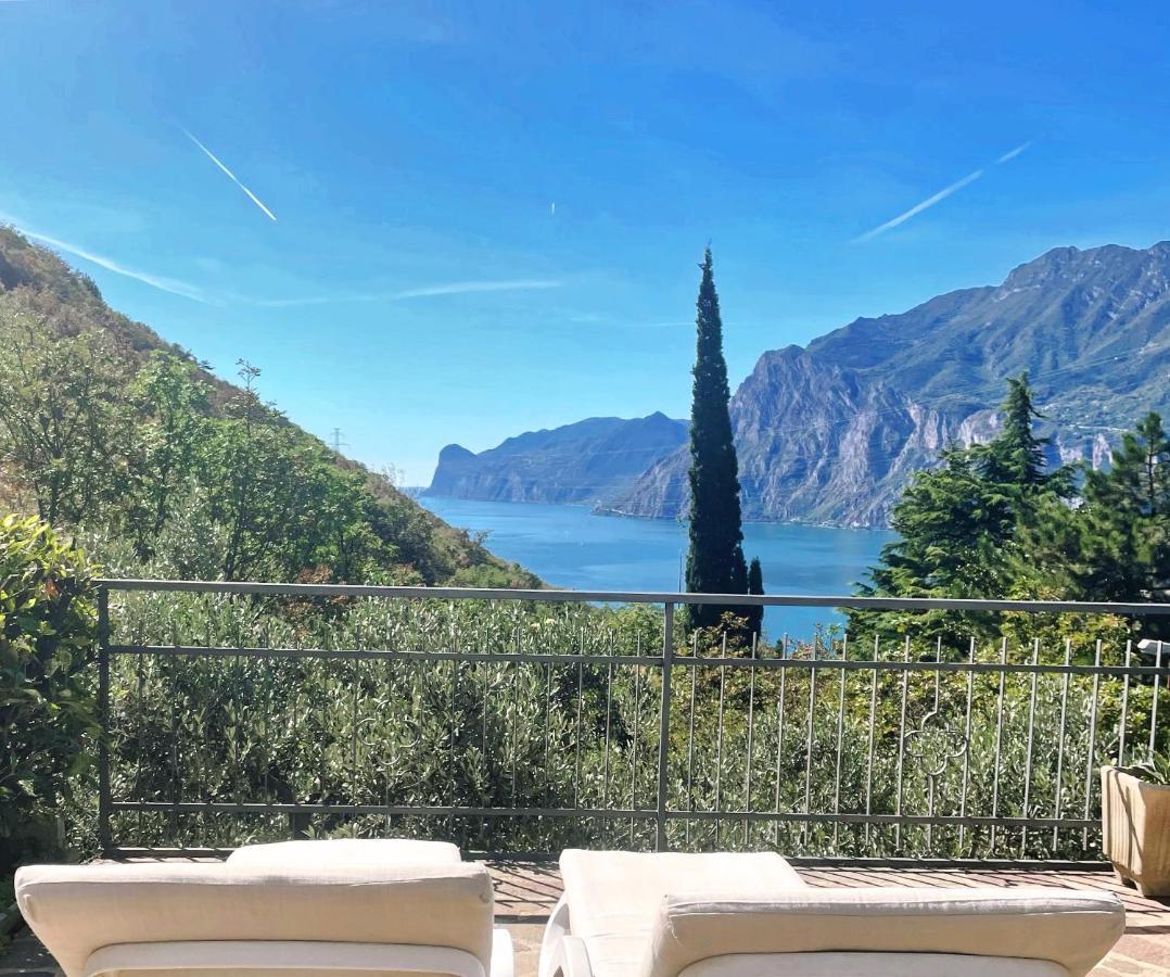 Viewlake Apartment Torbole Sul Garda Екстер'єр фото