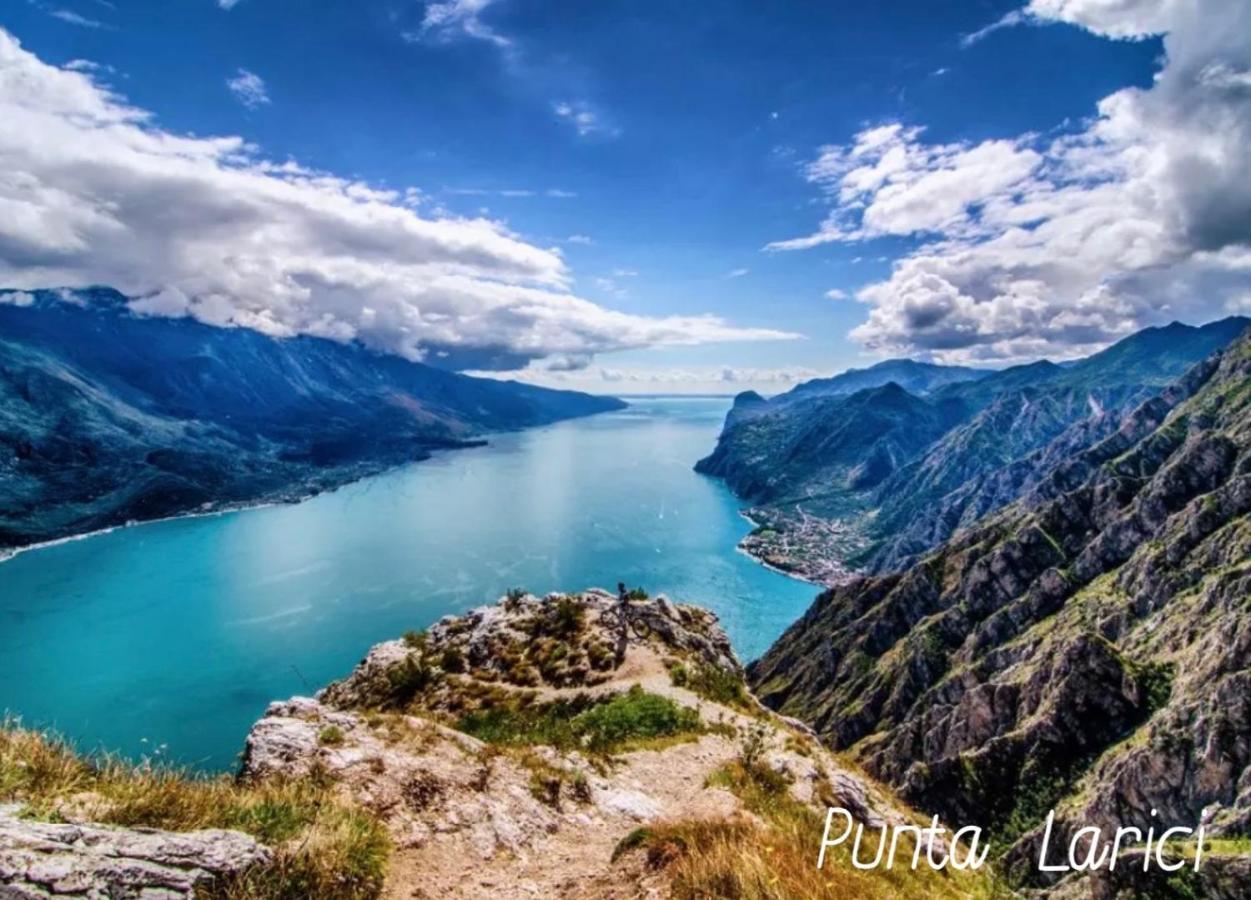 Viewlake Apartment Torbole Sul Garda Екстер'єр фото